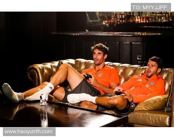 足球明星与爱犬亲密互动瞬间展现温暖与友爱的完美结合